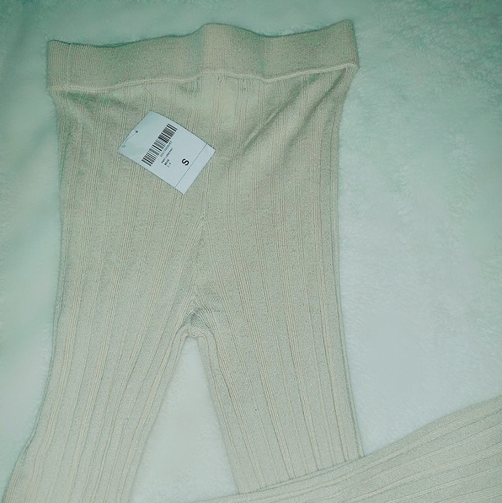 Forever 21 Ribbed Flare-Leg Pants